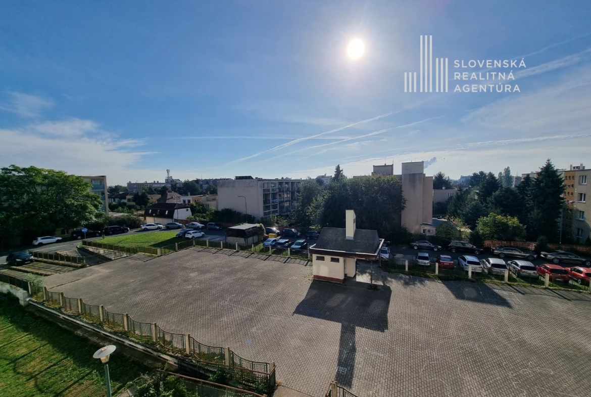 SRA | slnečný 3 izb. byt, skvelá dispozícia, 3./8p., loggia, ul. Mierová, Bratislava